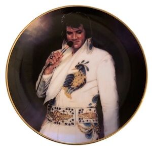 1989 Elvis Presley Collector Plate Tenderly by Susie Morton Remembered Series